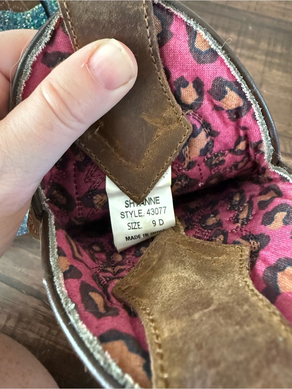 Shyanne Girls Glitter Western Cowboy Boots Size 9D – Worn Once ✨ - Picture 6 of 6